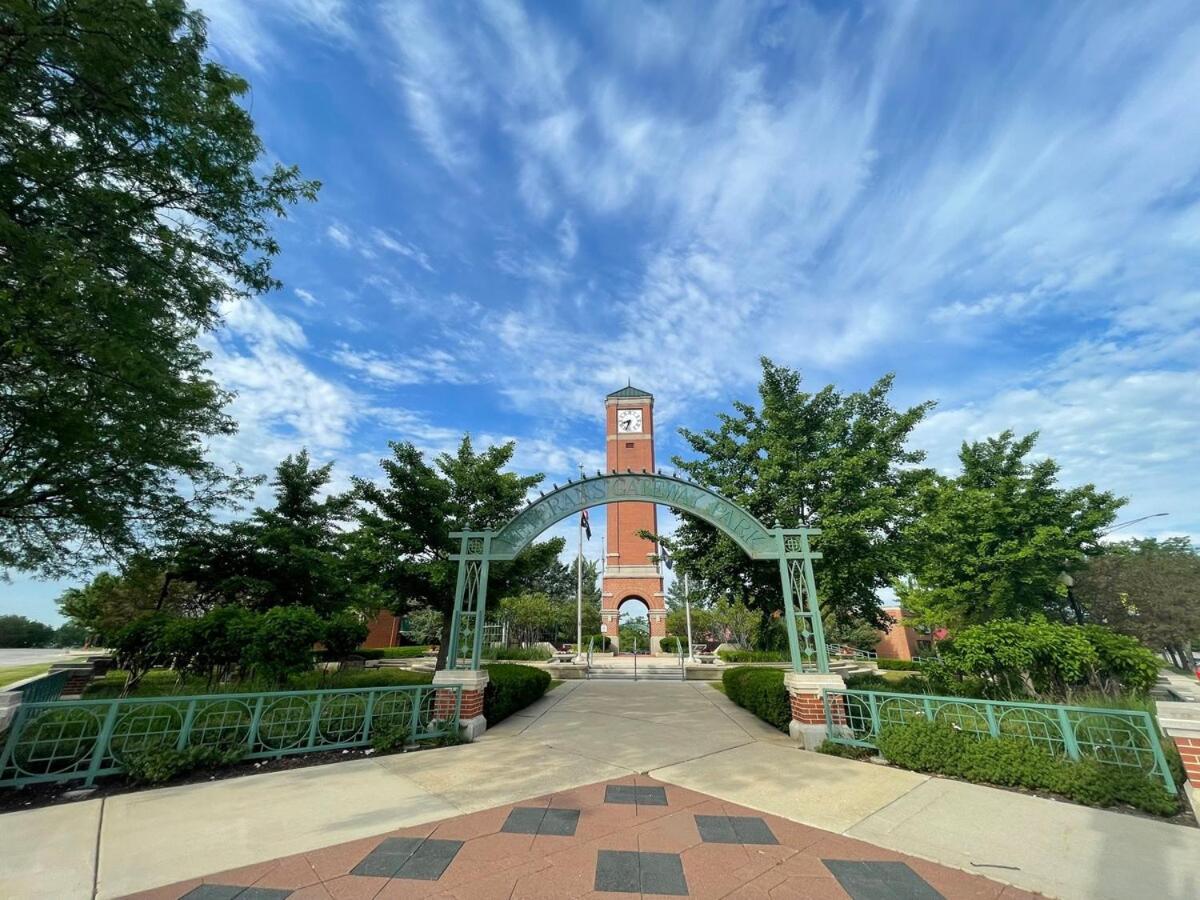 Schaumburg Paradise Oasis With A Secret Garden And Private Pool Екстериор снимка