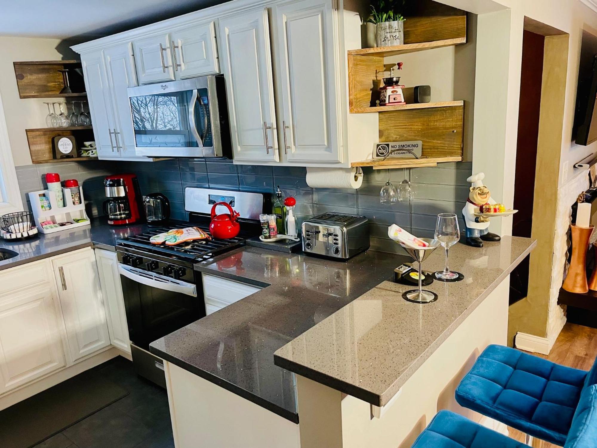 Schaumburg Paradise Oasis With A Secret Garden And Private Pool Екстериор снимка